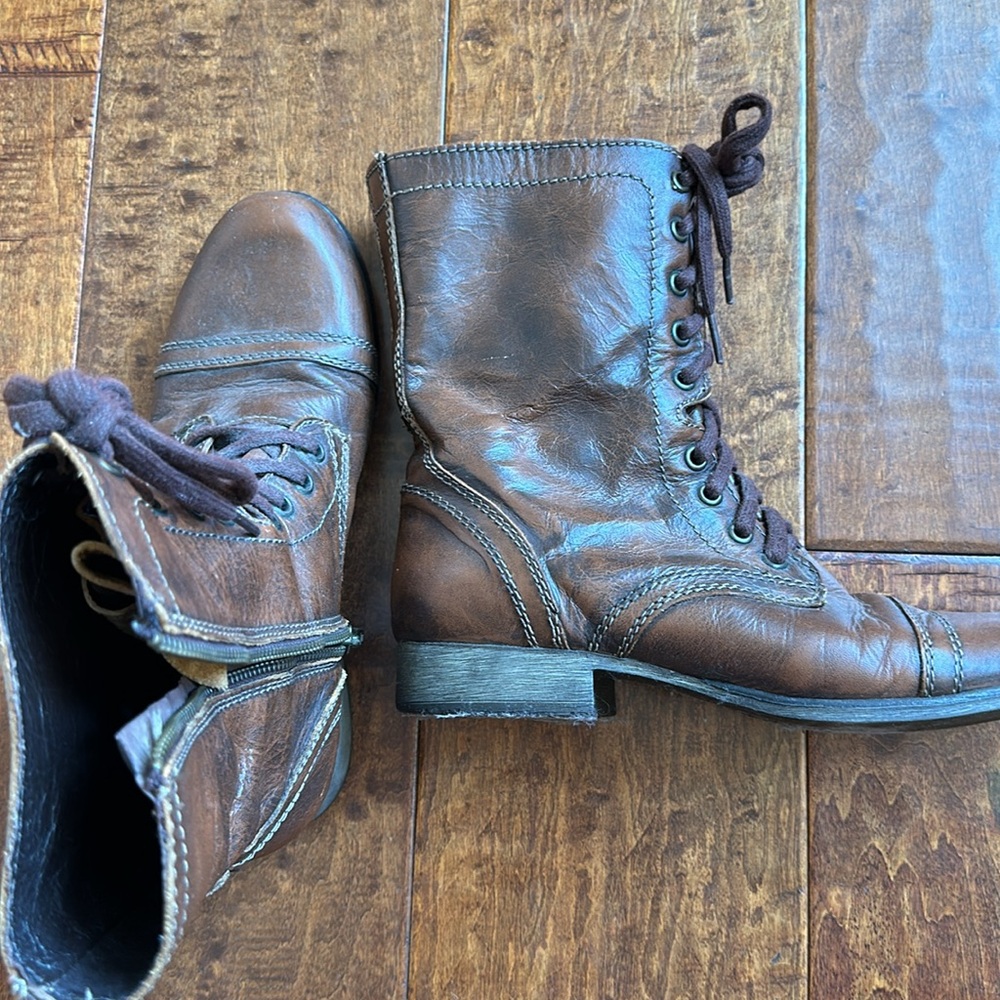 Steve Madden boots